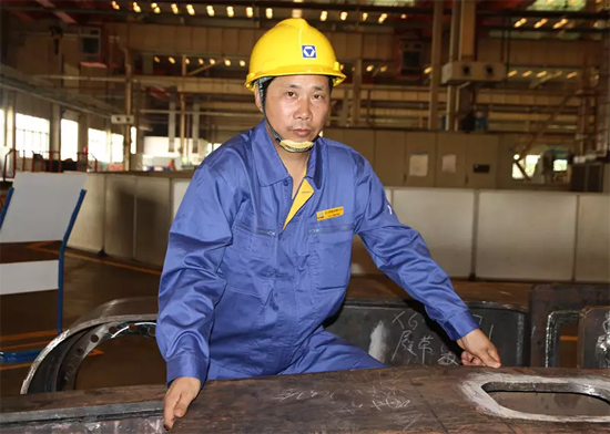 天博官方(中国)总部履带起重机首席技师