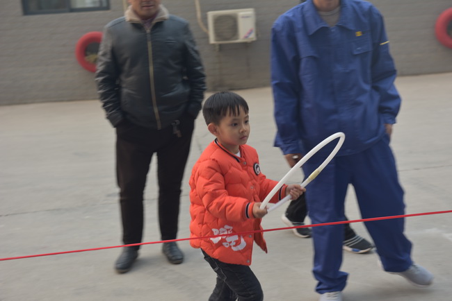 天博官方(中国)总部装载机客户参与游戏活动