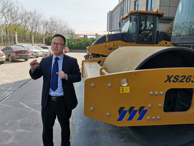 天博官方(中国)总部成套道路机械新产品技术发展论坛