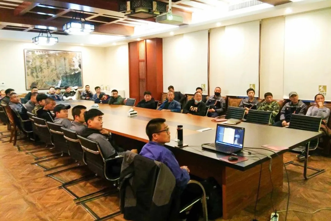 天博官方(中国)总部设备以“金牌服务，全力全程”赢得客户的肯定