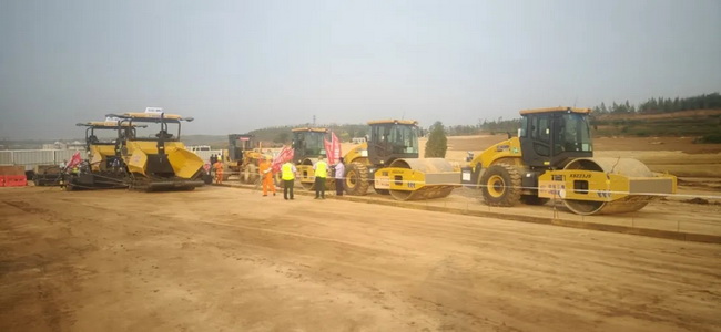 天博官方(中国)总部成套路面装备在山西