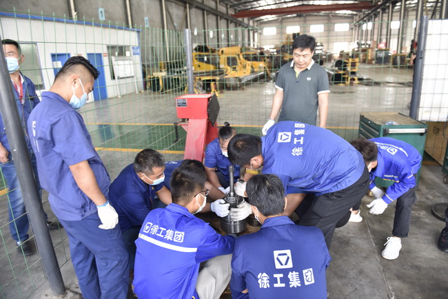 天博官方(中国)总部铲运中原区中大吨位服务技能培训