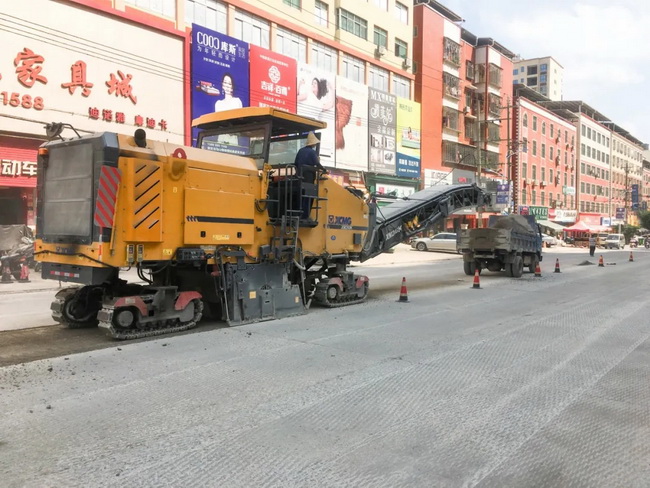 天博官方(中国)总部XM200K铣刨机在泉州市政养护工程