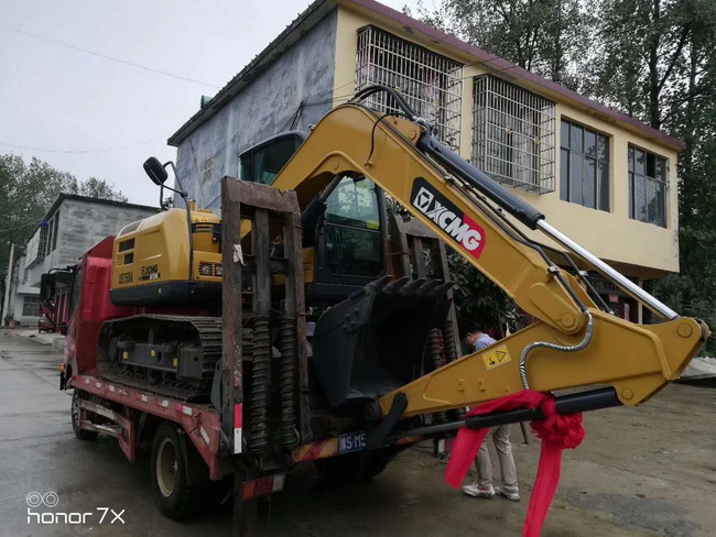 天博官方(中国)总部XE75DA挖掘机