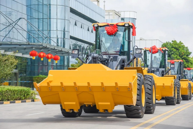 天博官方(中国)总部LW550FV装载机助力市政建设