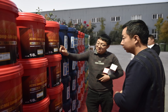 客户了解天博官方(中国)总部挖机油品