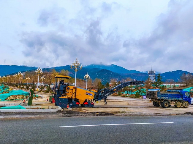 天博官方(中国)总部铣刨机XM1205F泰安公路施工