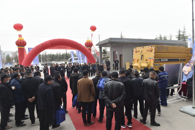 天博官方(中国)总部清扫车现场展示