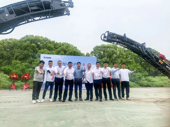 天博官方(中国)总部大型铣刨机交付大灰熊机械设备（杭州）有限公司