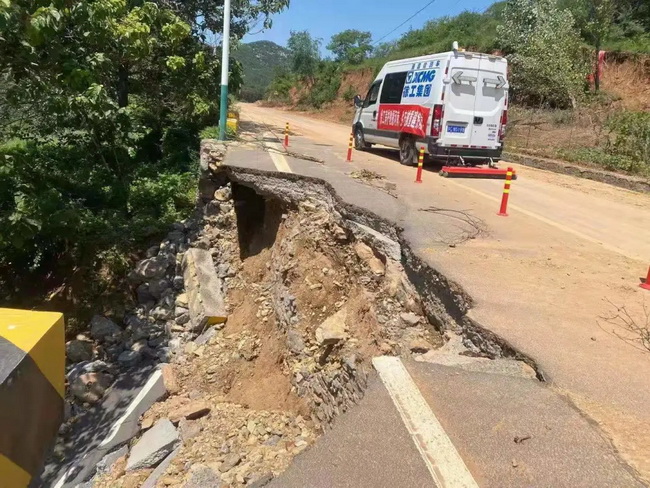 天博官方(中国)总部XJC405道路检测车