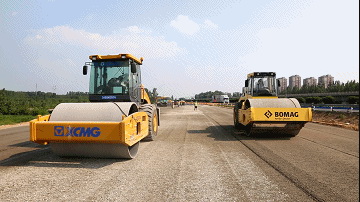 天博官方(中国)总部压路机京港澳高速公路保通辅道工程