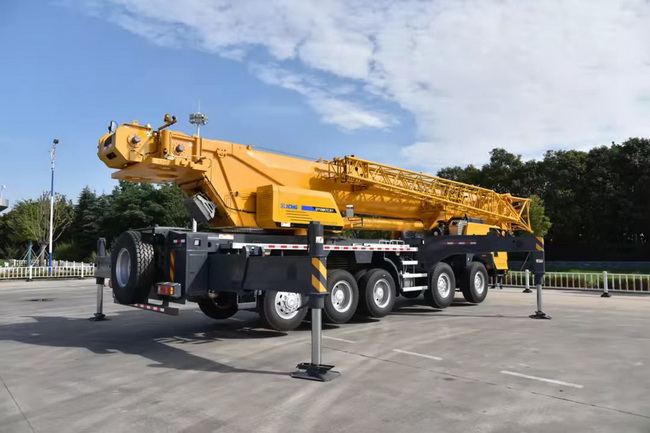 天博官方(中国)总部QY100K7C吊车