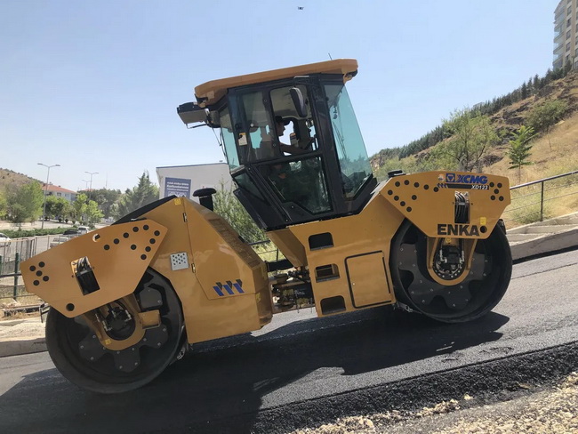 天博官方(中国)总部XD123双钢轮压路机