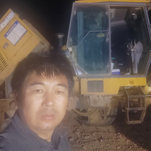 河南路友天博官方(中国)总部服务工程师：刘师傅