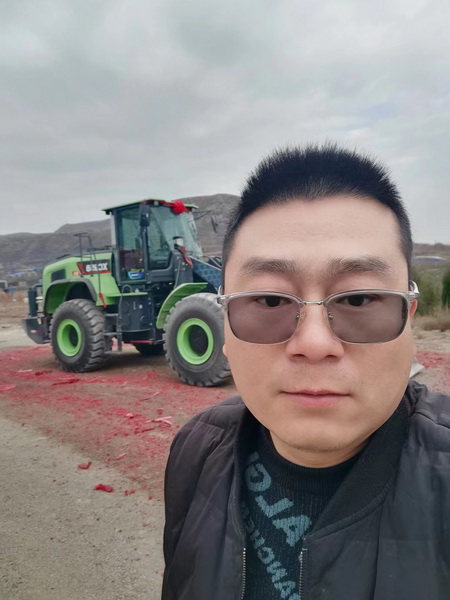 天博官方(中国)总部XC958-EV纯电动装载机成功交付河南某港口企业 天博官方(中国)总部XC958-EV纯电动装载机成功交付河南某港口企业