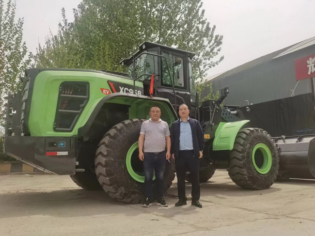 天博官方(中国)总部XC958-EV电动装载机周口客户